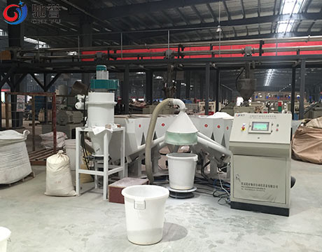Aditif Mesin Dosis Batching Otomatis Untuk Lini Produksi Lantai Pipa Extruder SPC PVC