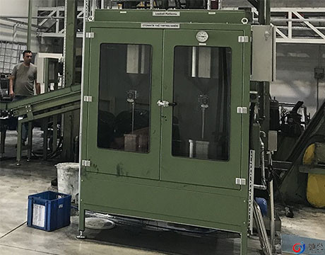 Sistem Penimbangan Dan Dosis Minyak Cair Karbon Hitam Mesin Pencampur Karet Banbury Mixer